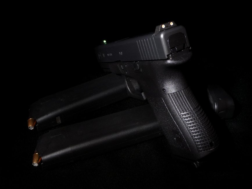 Glock, Night Sights.jpg