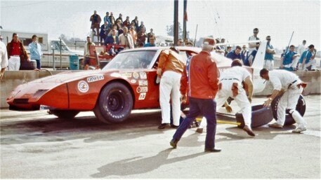 027-1970-motor-trend-500-nascar-riverside-bobby-isaac-pit-stop.jpg