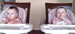 funny-kid-gifs-twins (1).gif