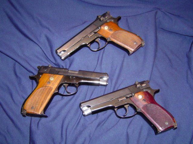 S&W M39-2 (1).JPG