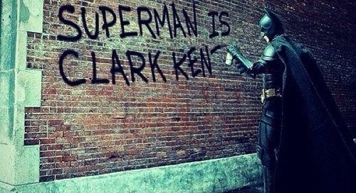 superman-is-clark-kent-batman-500x272[1].jpg