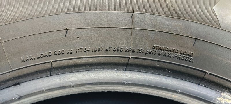 Tires-002.jpg