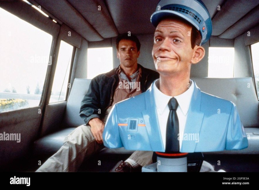 total-recall-from-left-arnold-schwarzenegger-johnny-cab-driver-voice-robert-picardo-1990-ph-tr...jpg