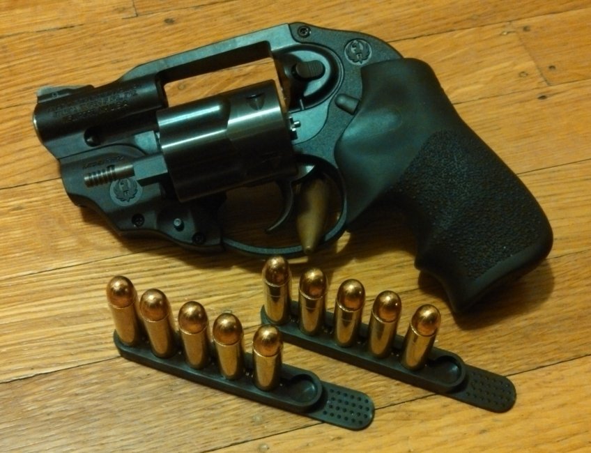 ruger lcr 38 w-laser.jpg