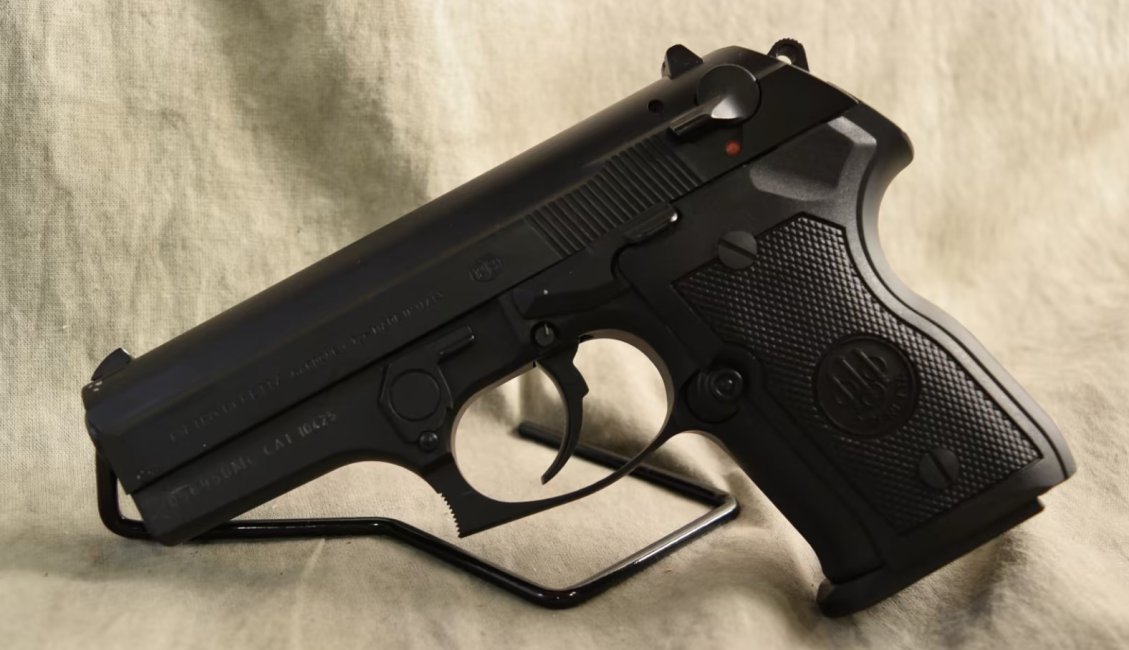 Beretta 8045 F Mini Cougar left.jpg