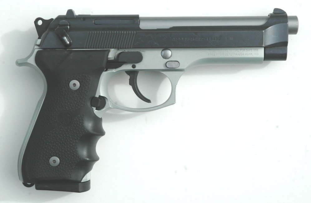 Beretta 92FS Franken_Inox Rt.JPG