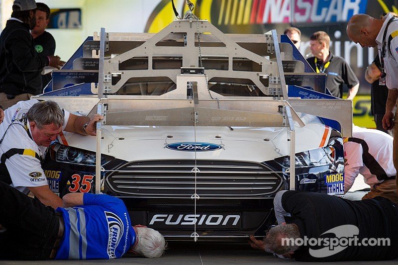 nascar-cup-daytona-500-2013-car-of-josh-wise-front-row-motorsports-ford-at-technical-inspe.jpg