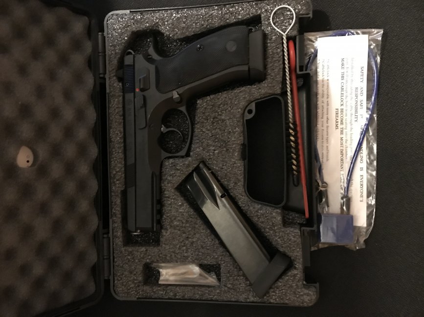 CZ-75 SP-01.jpg