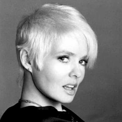 Joey-Heatherton-Photo-1.jpg