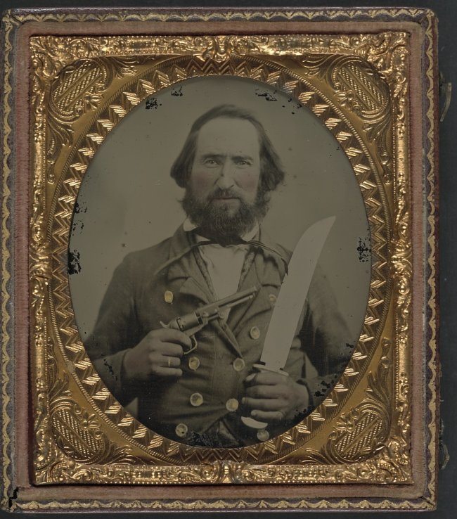 unidentified-soldier-in-confederate-uniform-with-large-bowie-knife-and-revolver-1024.jpg