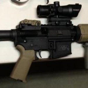 Smith & Wesson M&P-15 Magpul MOE