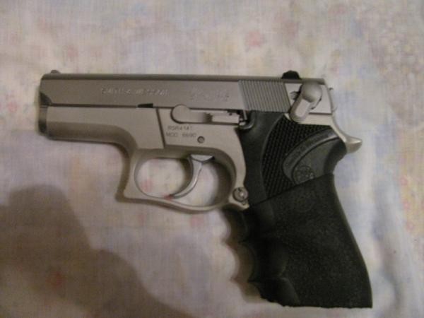 Pistol Semi Automatic Smith & Wesson Model 6906 (mis-stamped as 6096) 9mm